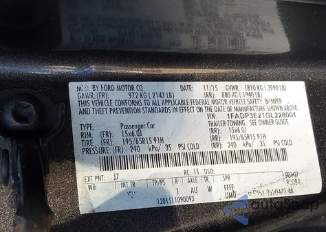 2016 Ford Focus S z USA, uszkodzony, nr VIN 1FADP3E21GL228001